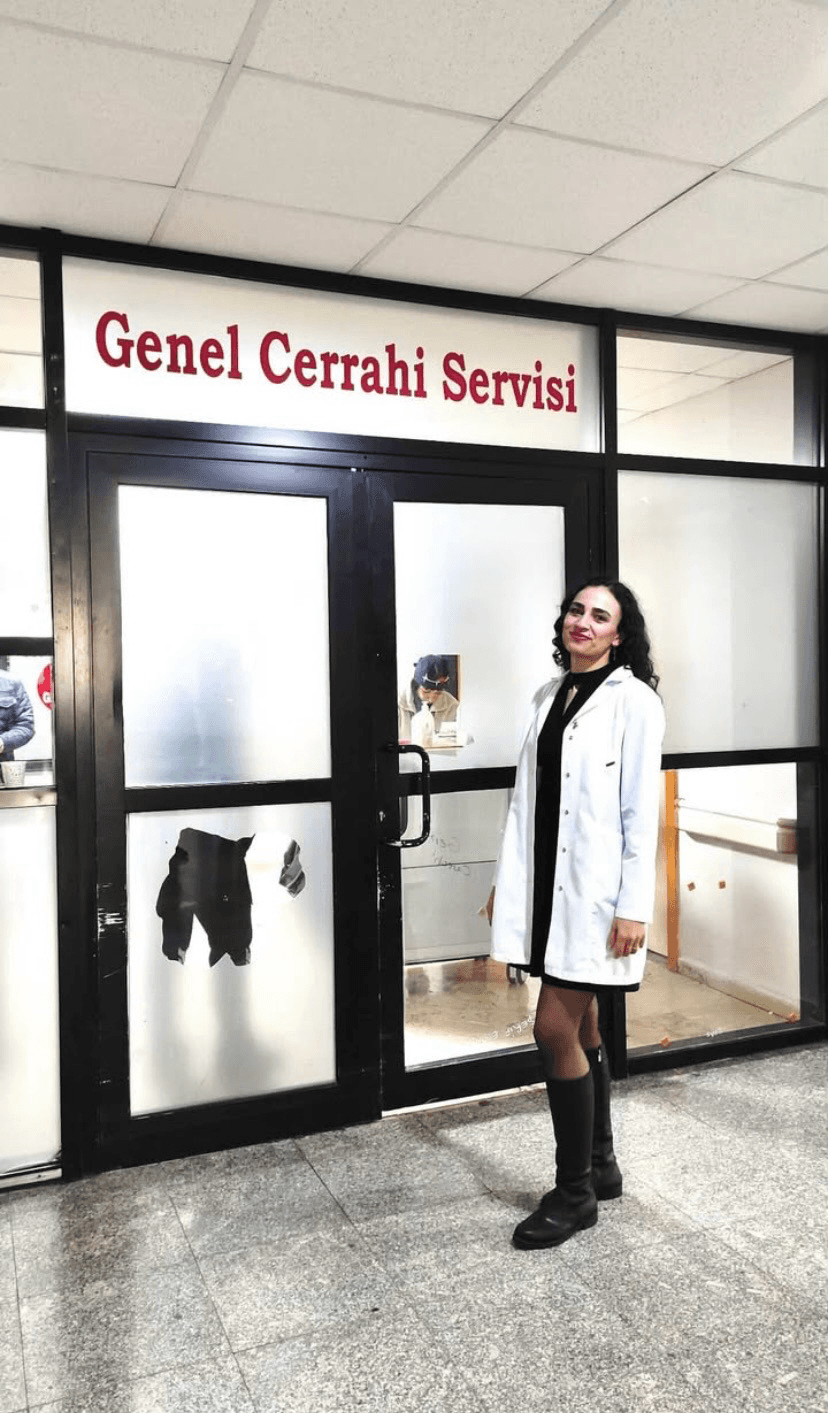 Tıp fakültesinde Sabiha Yüksel